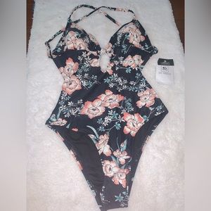 NWT RIPCURL ONE PIECE